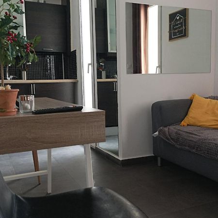 Myron Apartments เอเธนส์ ภายนอก รูปภาพ