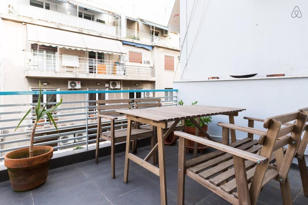 Myron Apartments เอเธนส์ ภายนอก รูปภาพ