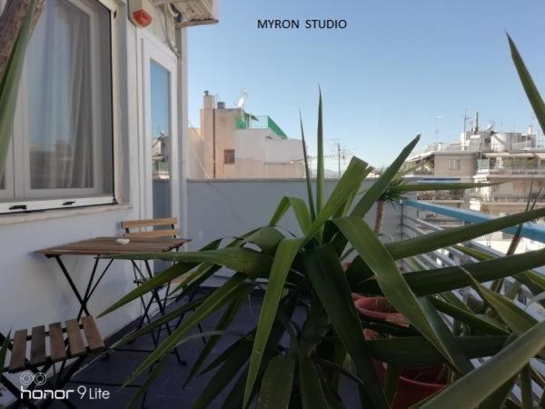 Myron Apartments เอเธนส์ ภายนอก รูปภาพ